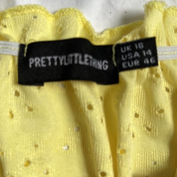 PrettyLittleThing | Yellow Eyelet Bardot Crop Top size 14 - Picture 4 of 6